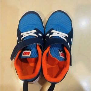 Nike boy shoes